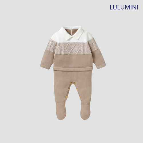 Gestrickter Baby-Overall